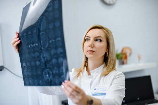 Головная боль: от напряжения до тревоги. Когда пора к неврологу? Головная боль: от напряжения до тревоги. Когда пора к неврологу?