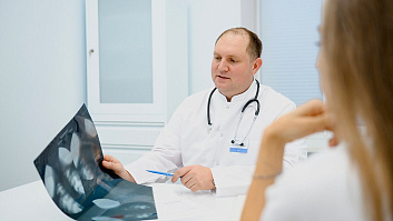 Знакомство с врачом-хирургом: Ганюшкиным Анатолием Дмитриевичем Знакомство с врачом-хирургом: Ганюшкиным Анатолием Дмитриевичем